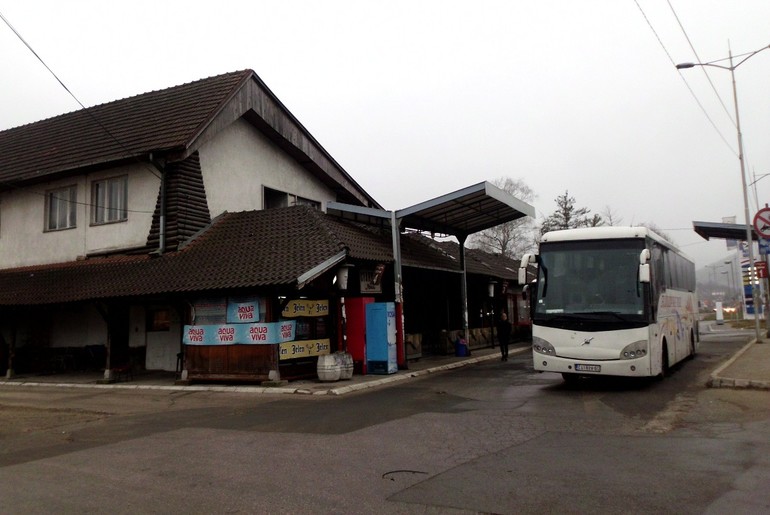 Autobuska stanica u Ljigu (foto: Miroslava Kojić)