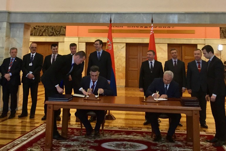 Potpisivanje sporazuma (foto: www.valjevo.rs)