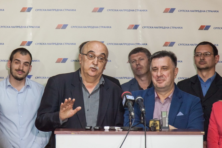 Mihailo Jokić promoviše Slobodana Gvozdenovića (foto: Đorđe Đoković)