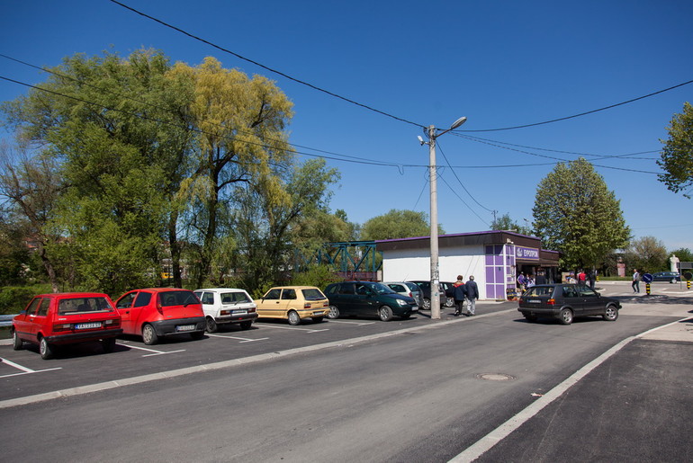 Parking kod Europroma (foto: Đorđe Đoković)