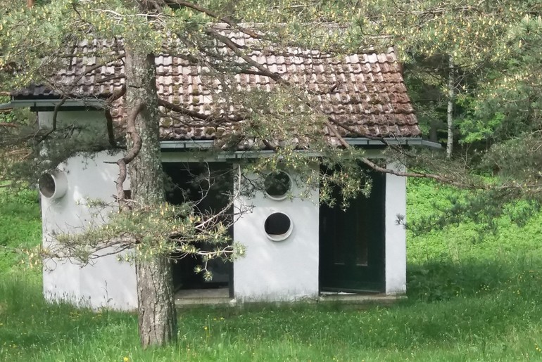 Javni WC na Divčibarama (foto: Kolubarske.rs)