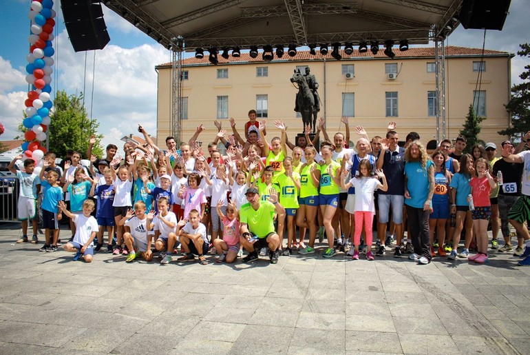 Učesnici maratona u Mionici (foto: Čedomir Ilić)