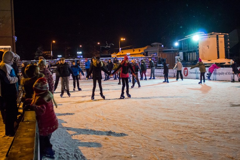 Klizalište u Mionici (arhiva) (foto: Željko Maksić)