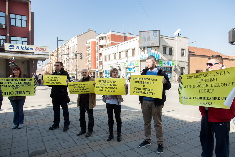 Aktivisti Lokalnog fronta  (foto: Đorđe Đoković)