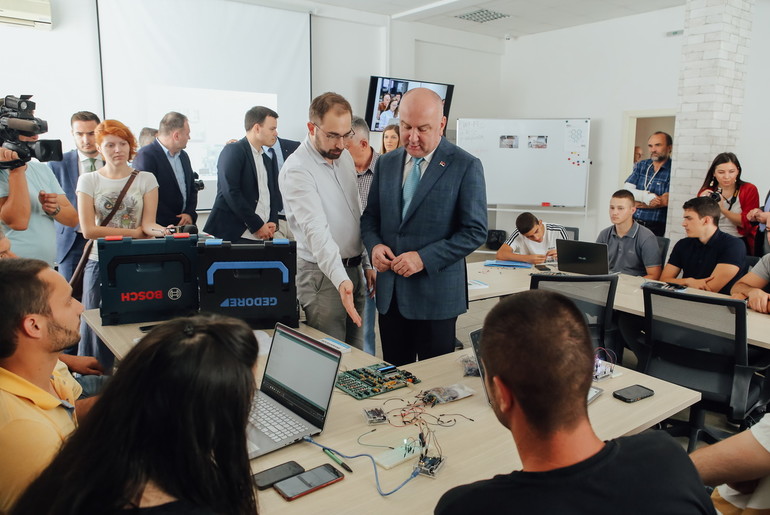 Nenad Popović na otvaranju Regionalnog startap centra (foto: Đorđe Đoković)