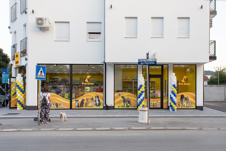 Radnja za kućne ljubimce Pet zona (foto: asmedia.rs/Nenad Živković)