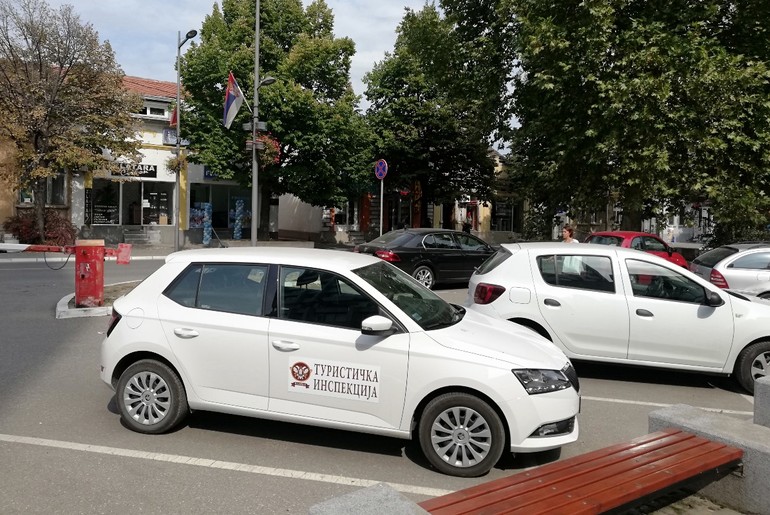 Parking Gradske uprave (foto: Kolubarske.rs)