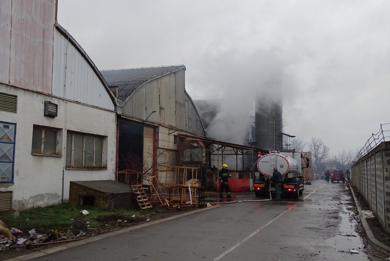 Lokalizovan požar u Industrijskoj zoni (foto: Kolubarske.rs)
