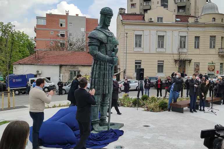 Otkriven spomenik despotu Stefanu u Beogradu (foto: print screen Nova.rs)