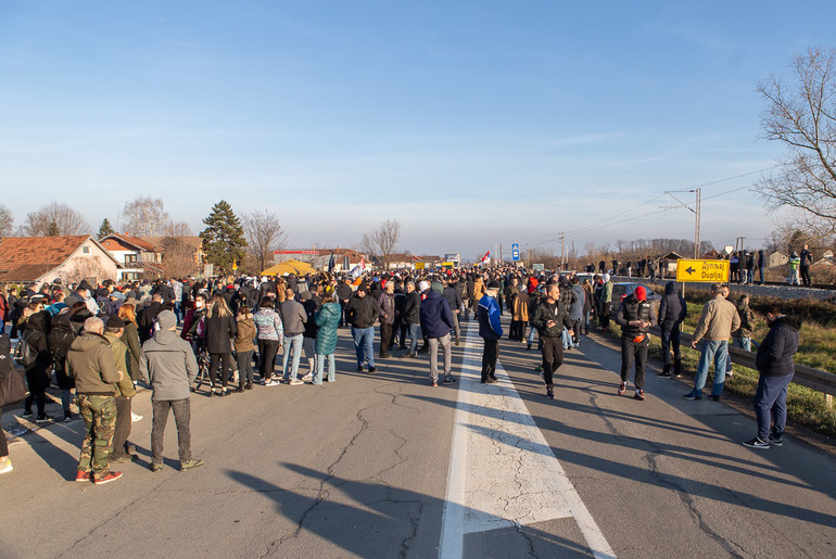 Blokada puta u Popučkama (foto: Đorđe Đoković)