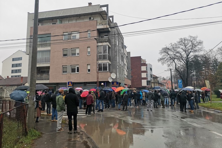 Blokada puta Valjevo-Loznica (foto: Kolubarske.rs)