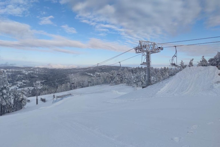 Ski staza Crni vrh na Divčibarama  (foto: Divčibare Ski Resort)