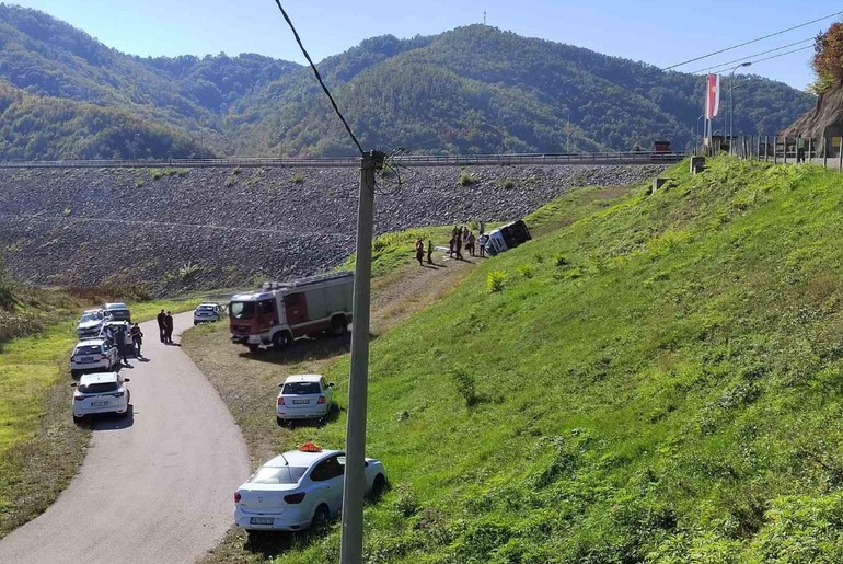 Saobračajka kod brane Stubo-Rovni (foto: Kolubarske.rs)