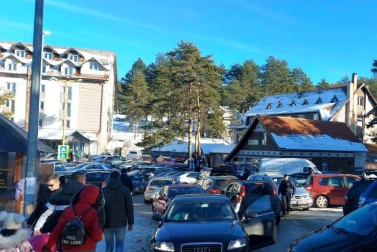 Saobraćajni kolaps na Divčibarama (foto: Gost Divčibara)