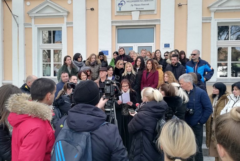 Protest zaposlenih Medicinske (foto: Kolubarske.rs)