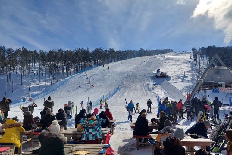 Ski staza Crni vrh Divčibare (foto: Kolubarske.rs)