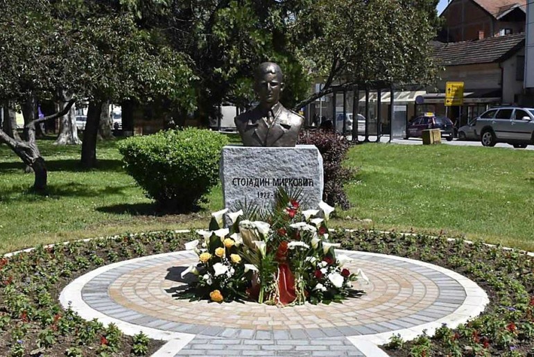 Spomen-bista Stojadinu Mirkoviću (foto: www.leparecvaljeva)