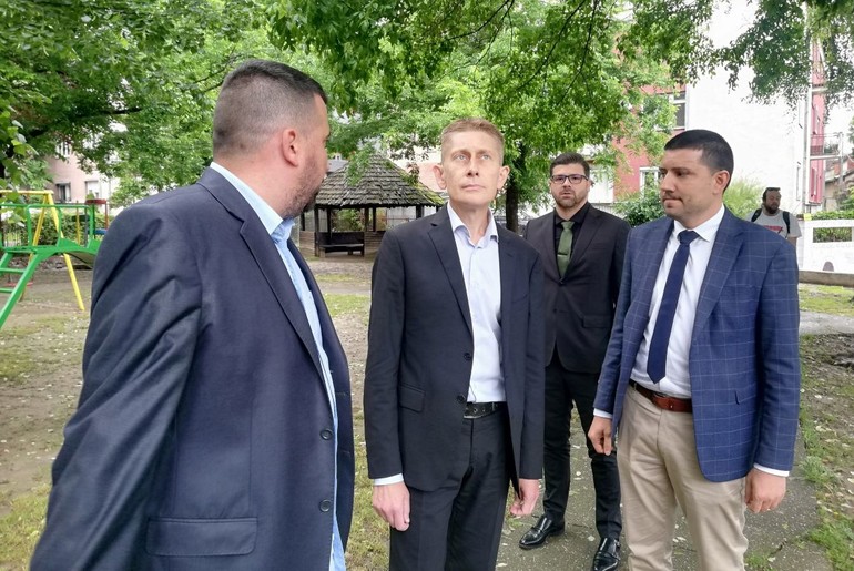 Ministar i rukovodstvo Grada i Okruga (foto: Kolubarske.rs)