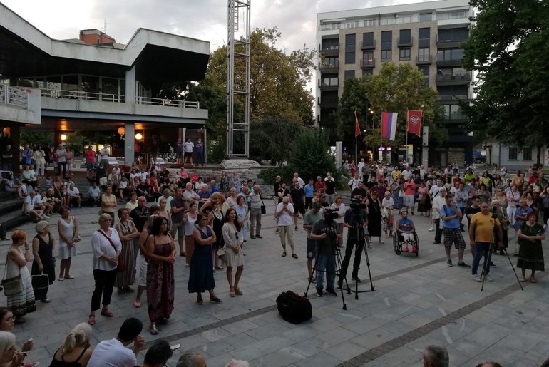 Valjevo protiv nasilja Gradski trg (foto: Kolubarske.rs)