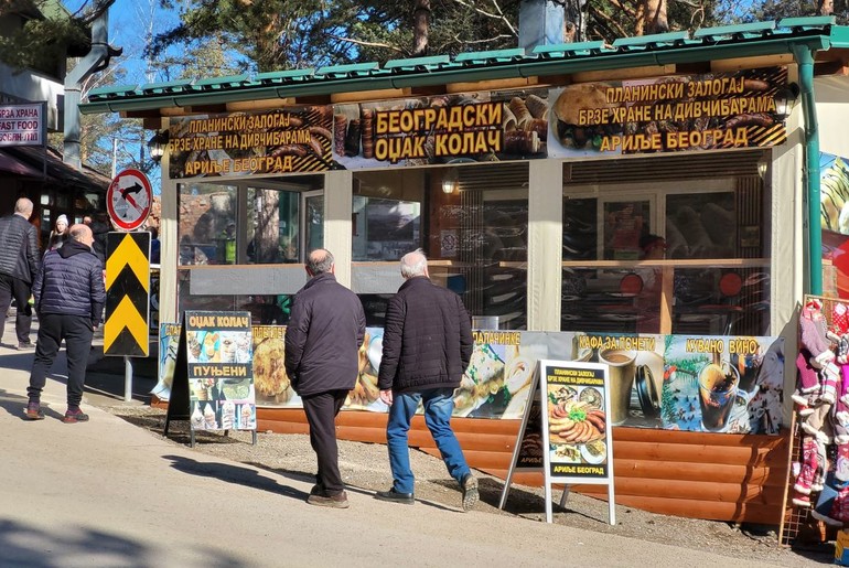 Nelegalni objekat na Divčibarama (foto: Kolubarske.rs)