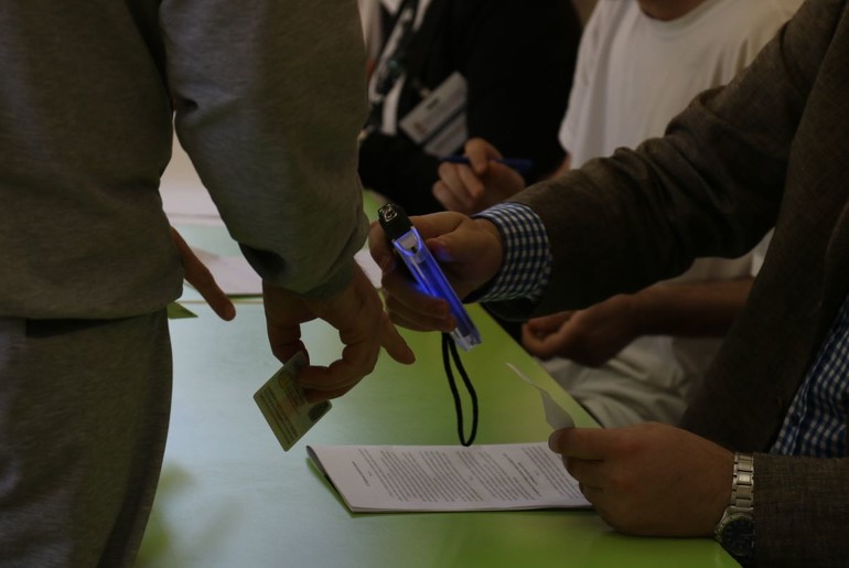 Glasač (ilustracija) (foto: Đorđe Đoković)