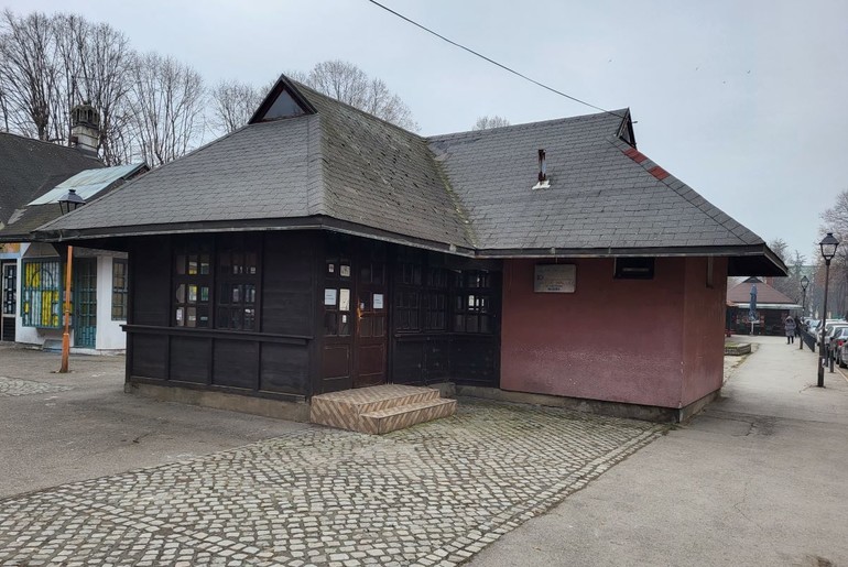 Zatvorena blagajna (foto: Kolubarske.rs)